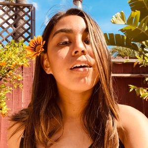 Meet your Posher, Beatriz